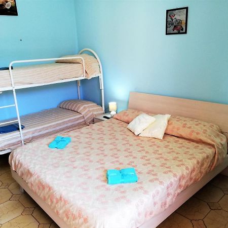 Via Pisa Hotel Riposto Kültér fotó